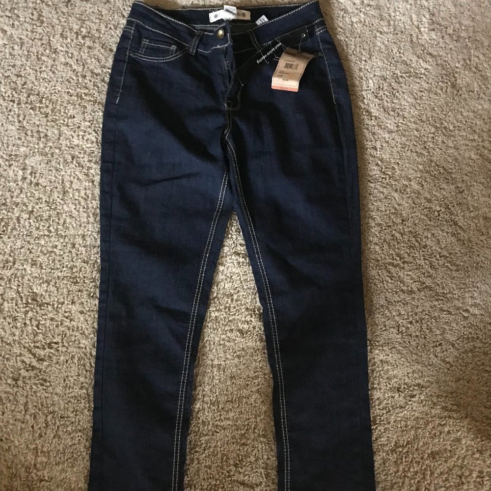 RUFF HEWN SKINNY JEANS - NEW WITH TAGS...SIZE MEDIUM
